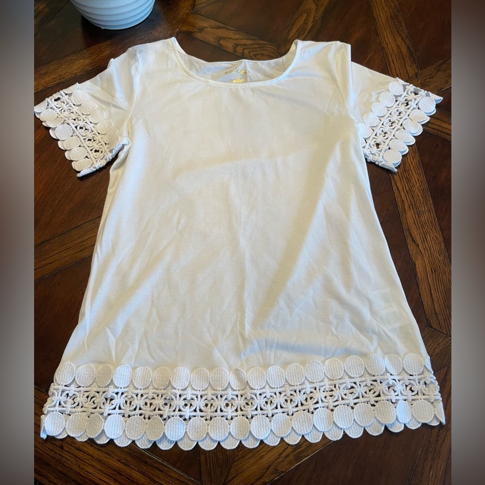 Lilly Pulitzer Hayes Top in Resort White